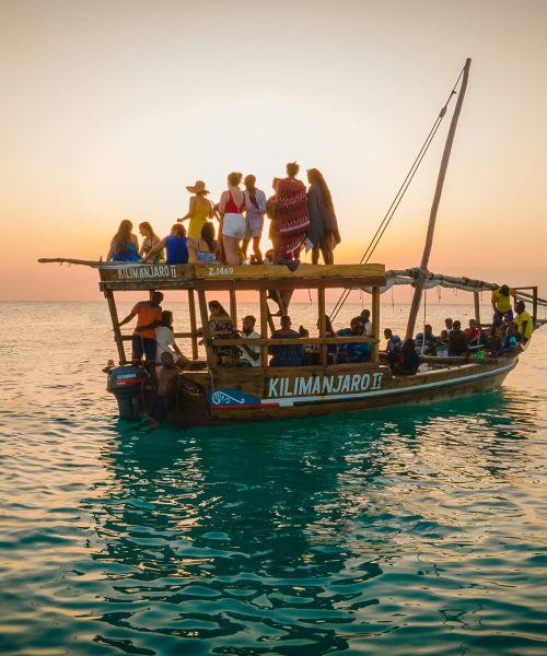 Enjoy-A-Romantic-Sunset-Cruise-07
